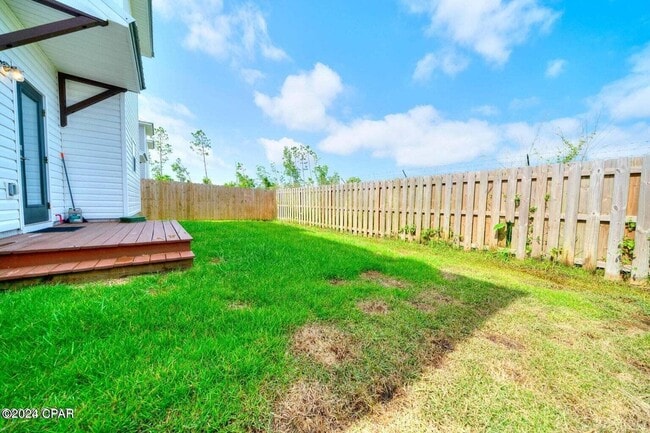Building Photo - 430 Raven Ln