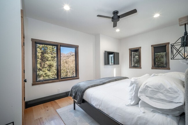 Building Photo - 116 Winterleaf Dr