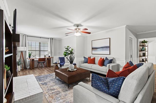 Building Photo - 10023 Olmos Dr