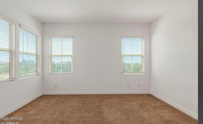 Building Photo - 4077 S Sabrina Dr