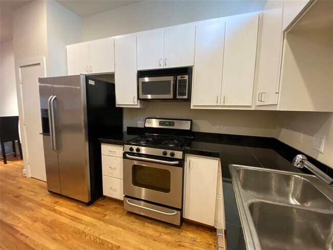 Building Photo - 3501 Link Valley Dr.