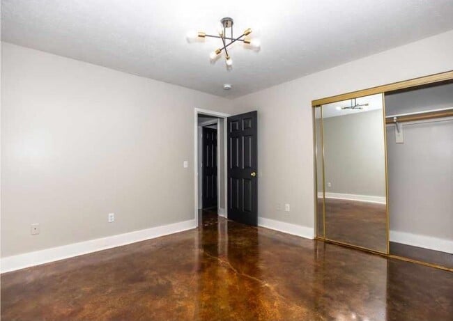 Building Photo - 106 Park Haven Dr.