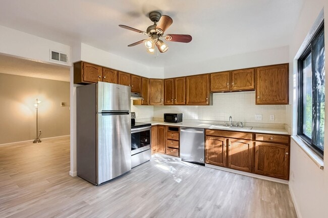 Building Photo - 5691 W 35th Ave