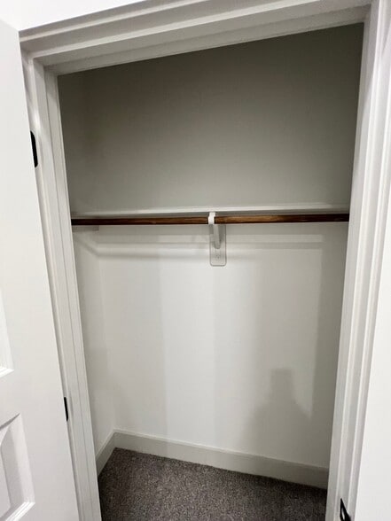 Building Photo - 9821 Turnbow St