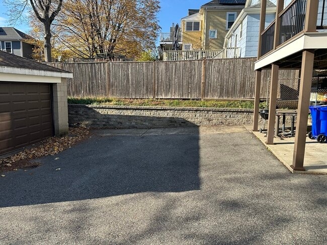 Building Photo - 77 Walk Hill St