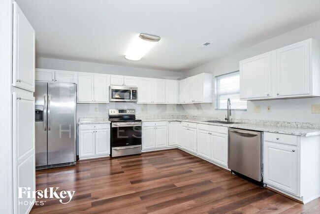 Building Photo - 2425 Sweet Birch Ct