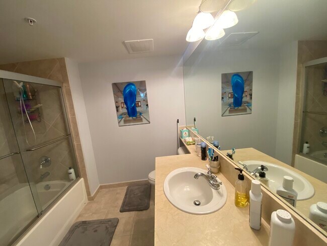 Building Photo - 700 E Boynton Beach Blvd