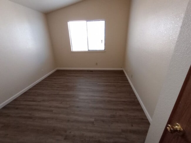 Building Photo - Timothy Way Duplex