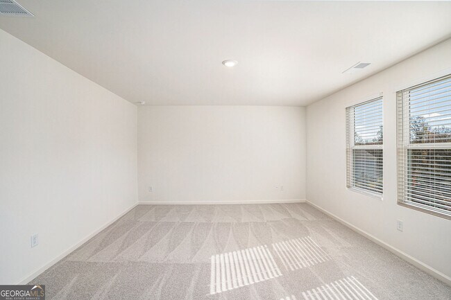 Building Photo - 7650 Saffron Ave