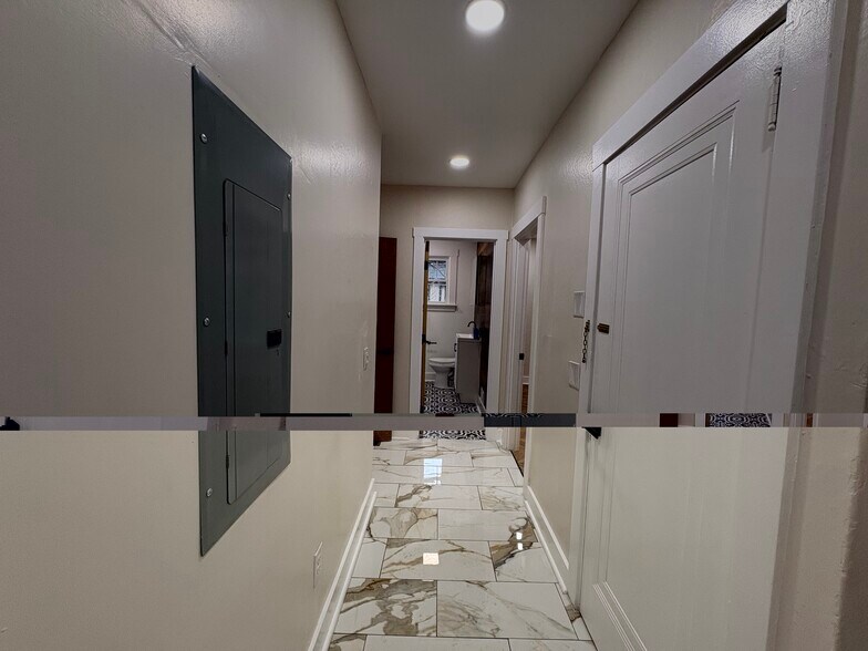 Building Photo - 7128 Card Ln