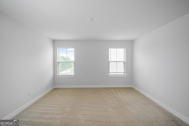 Building Photo - 533 Daffodil Ln