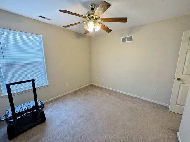 Building Photo - 1214 Dustins Way