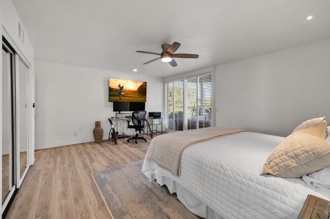 Building Photo - 47760 Eisenhower Dr