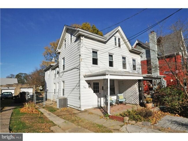 Building Photo - 7728 Union Ave