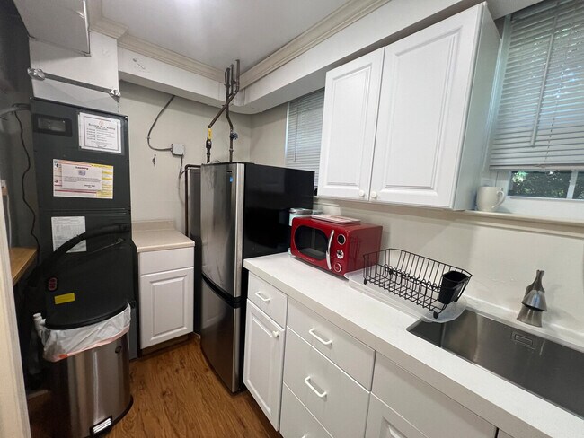 Building Photo - 11874 Sunrise Valley Dr