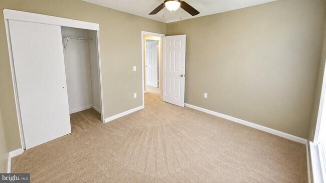 Building Photo - 4105 Farmer Pl