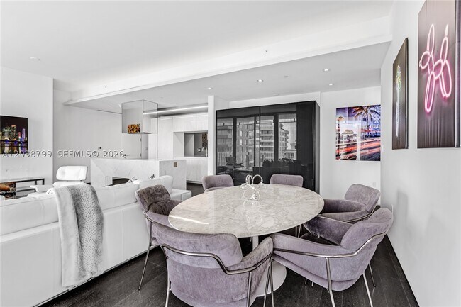 Building Photo - 120 Ocean 700