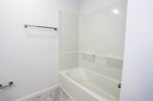 Floorplan - Royal Oak Apartments