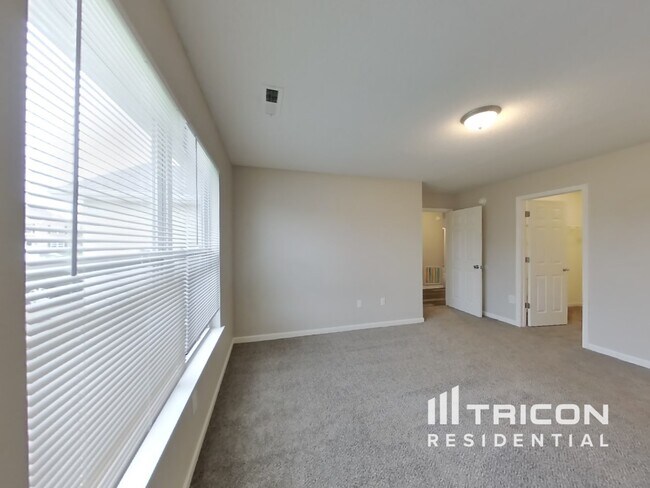 Building Photo - 1691 Carlton Dr