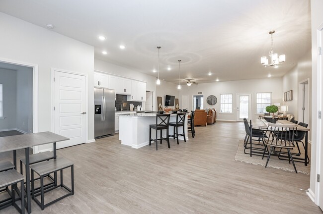 Shared Living - Kitchen - 433 Long Branch Ln