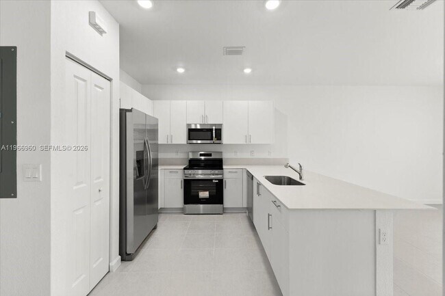 Building Photo - 35670 SW 178th Ct