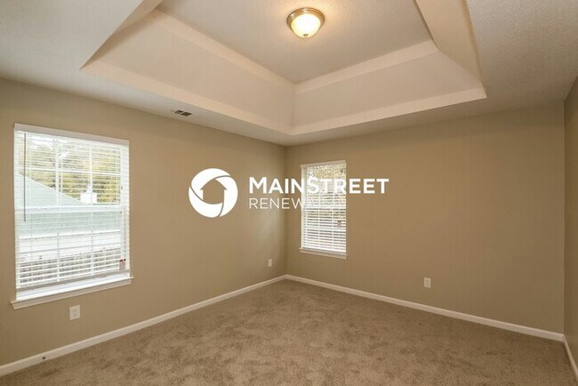 Building Photo - 4 Bedroom Pet-Friendly Home in Douglasville, GA with Main Street Renewal