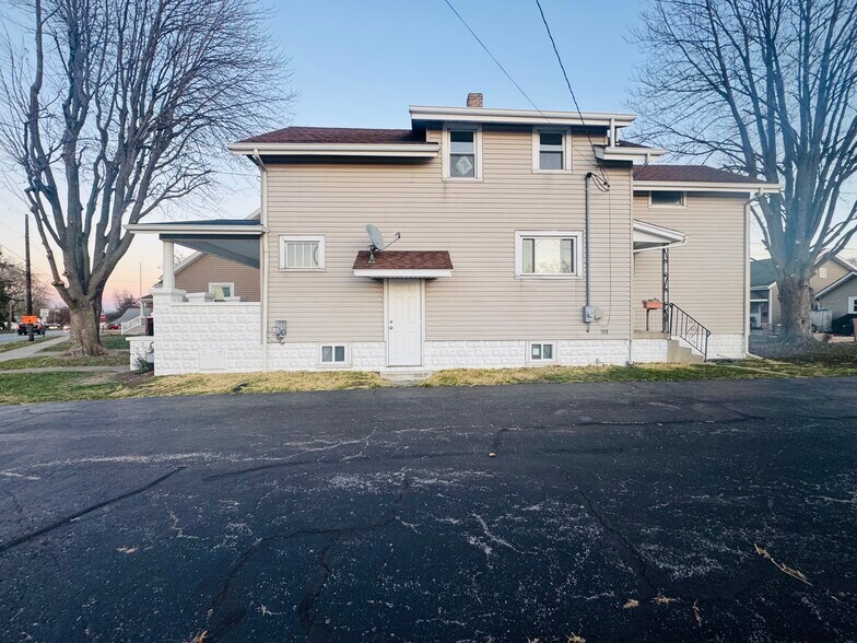 Building Photo - 609 Lima Ave