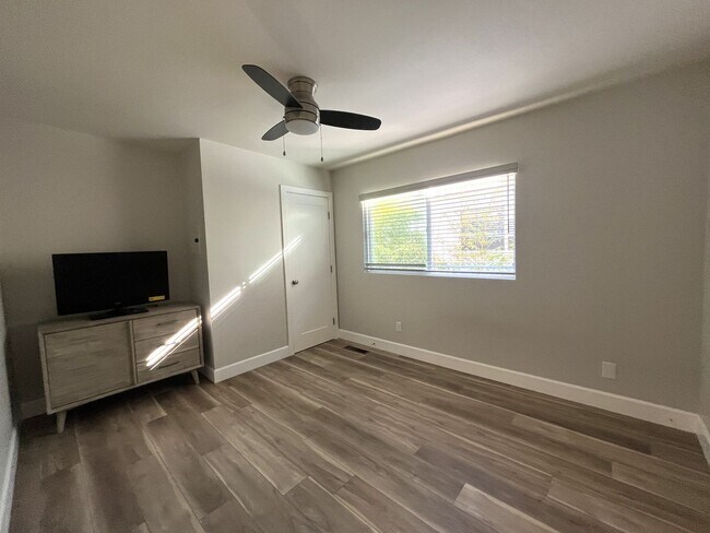 Building Photo - Remodeled, 2BD/2BA Duplex w/ Sunset Views: Fenced Yard, Garage, Steps to Beach & Downtown Encinitas