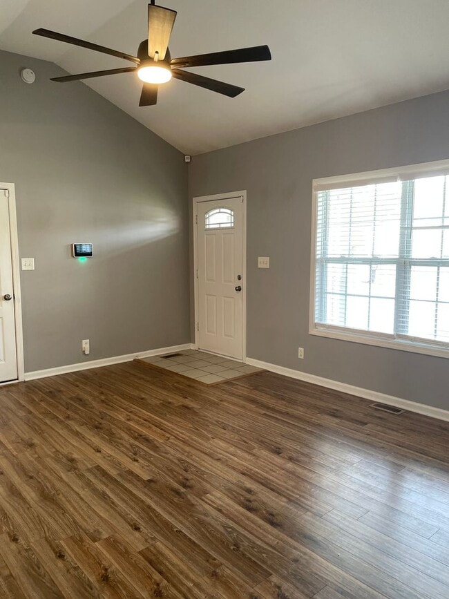 Building Photo - 365 Andrew Dr