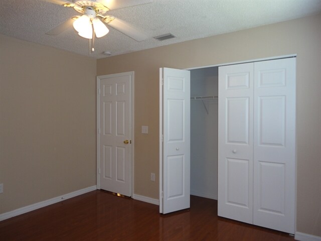 Building Photo - 1101 Blufield Avenue