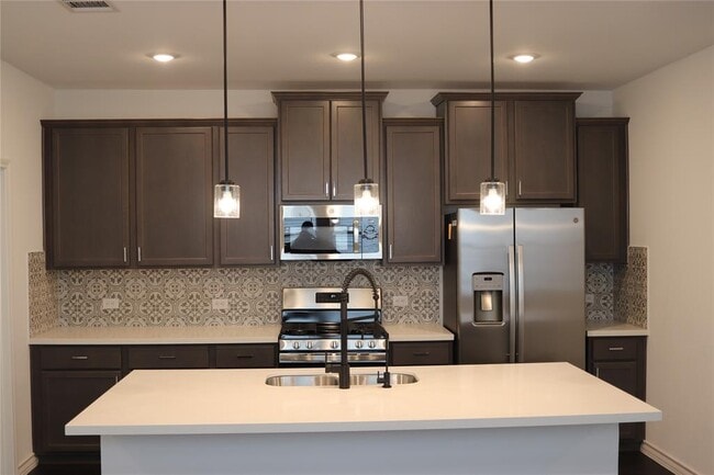 Building Photo - 5302 Jason Dr