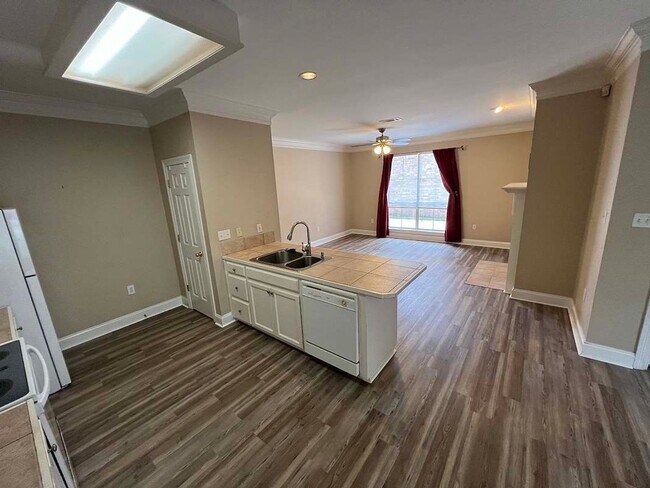 Building Photo - Beautiful 3BR Home in Sought-After Beau Pré off River Rd – Open Floor Plan & Fenced Yard!