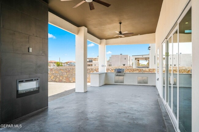 Building Photo - 11337 Ardelle Ave