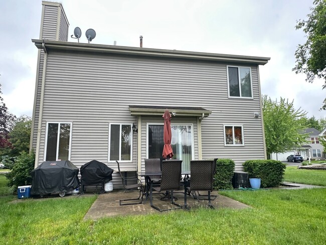 Building Photo - 21258 Cascade Ct