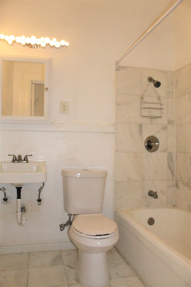 Building Photo - 1311 N Downing St