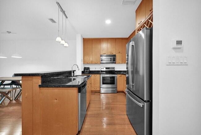 Building Photo - 21385 Marina Cove Cir