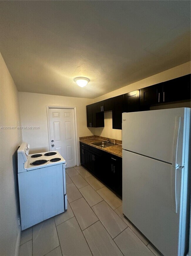 Building Photo - 11862 SW 212th St