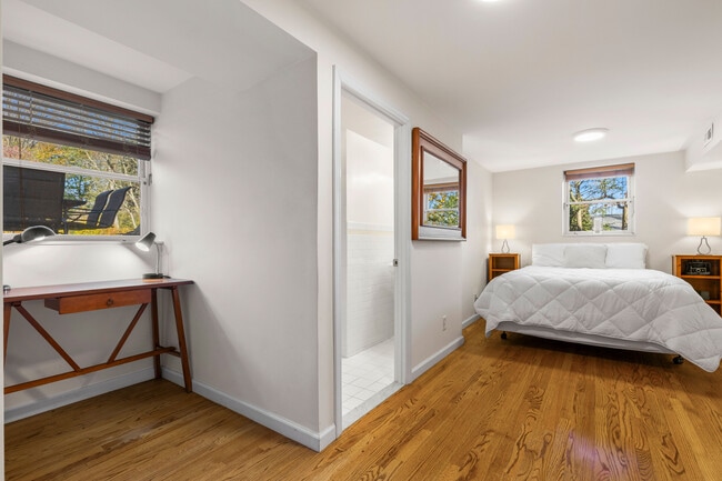 Building Photo - 60 Havilands Ln