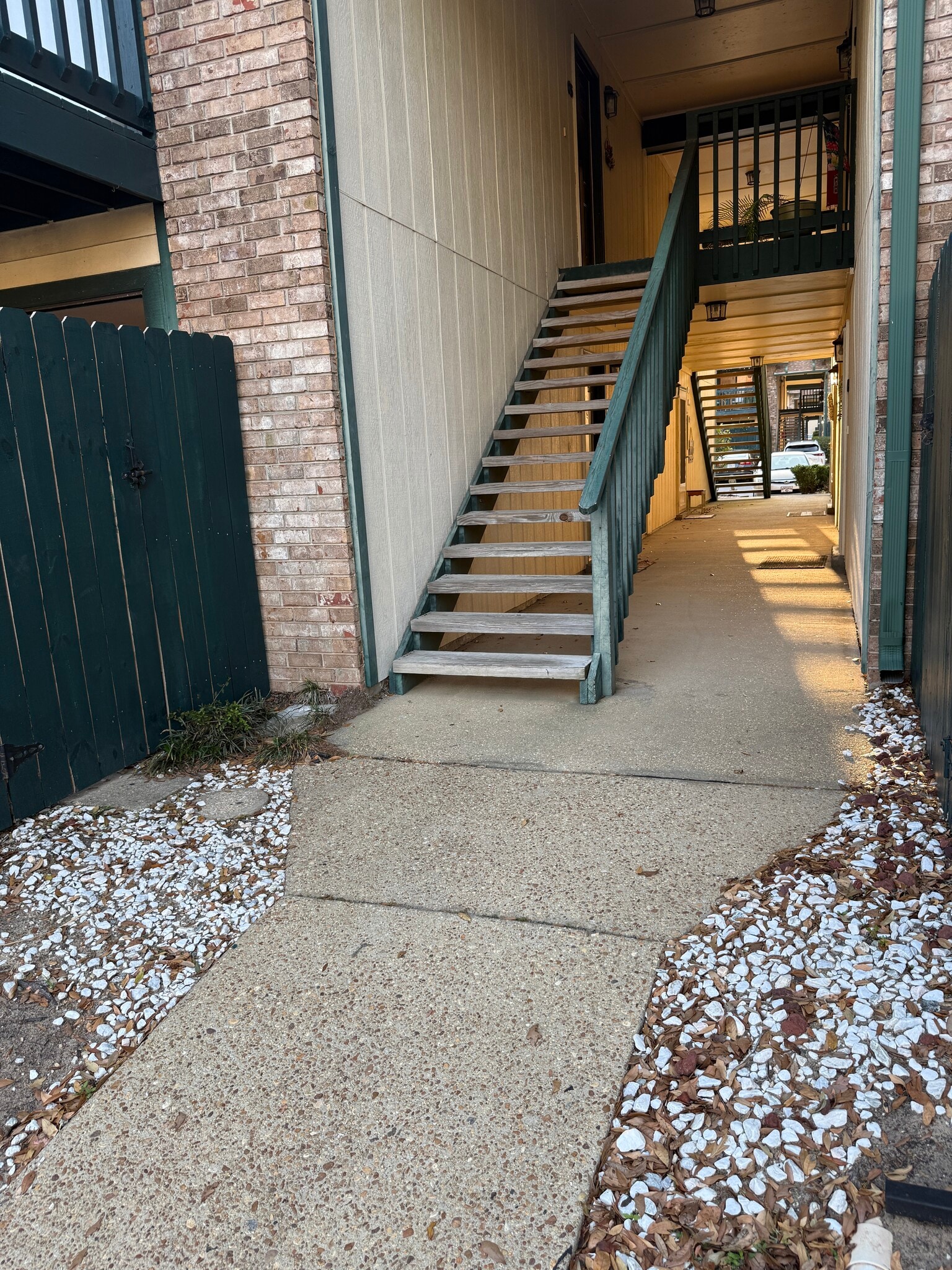 Building Photo - 2299 Scenic Hwy