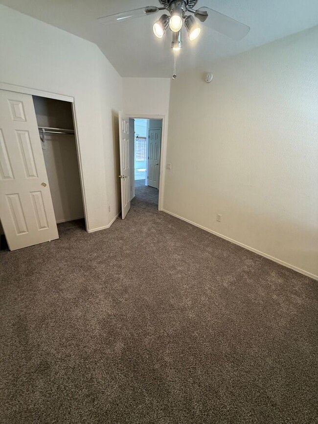Building Photo - 10258 E Wasp Spring Dr