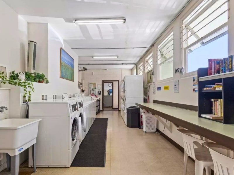 Building Photo - 445 Kaiolu St