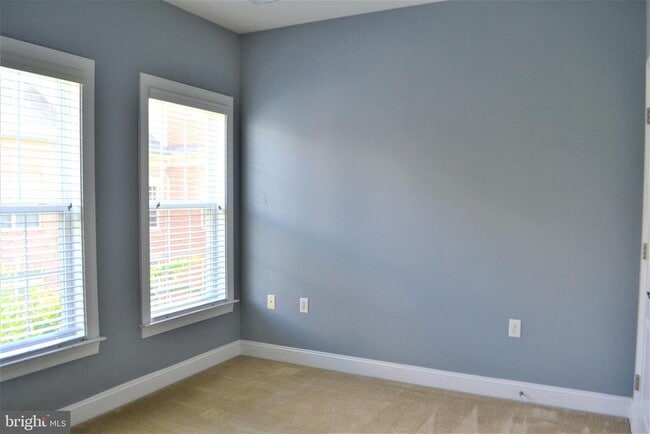 Building Photo - 426 N Thomas St