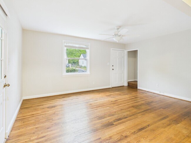 Building Photo - 1603 Harvard Rd