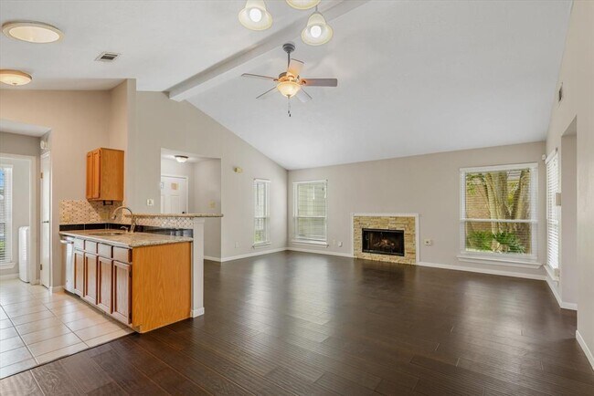 Building Photo - 16806 Doverwood Way
