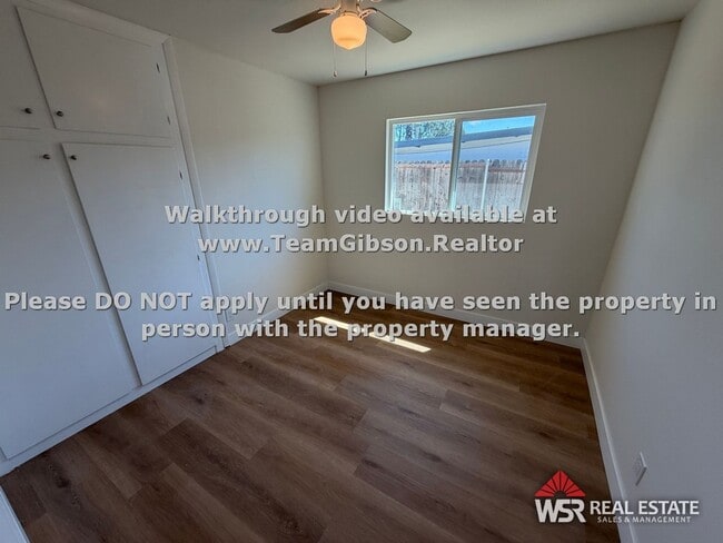 Building Photo - 3 Bedroom - 1 1/2 Bathroom Home on a Large Lot