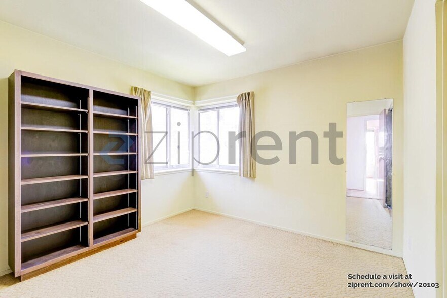 Building Photo - 3100 Ascot Ct