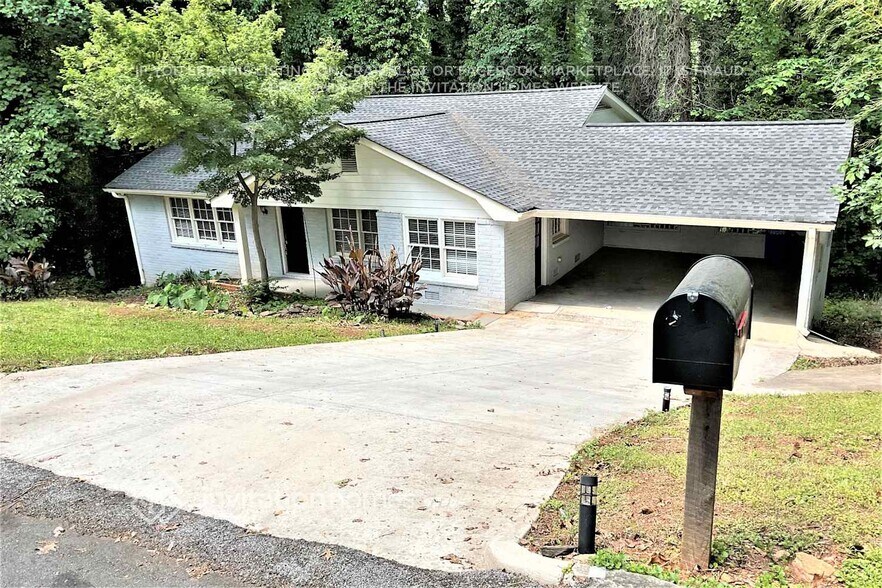 Building Photo - 2372 Oakridge Ct