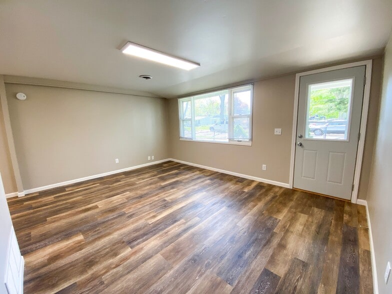 Building Photo - 1721 Baird St