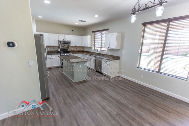 Building Photo - 14099 W Riviera Dr