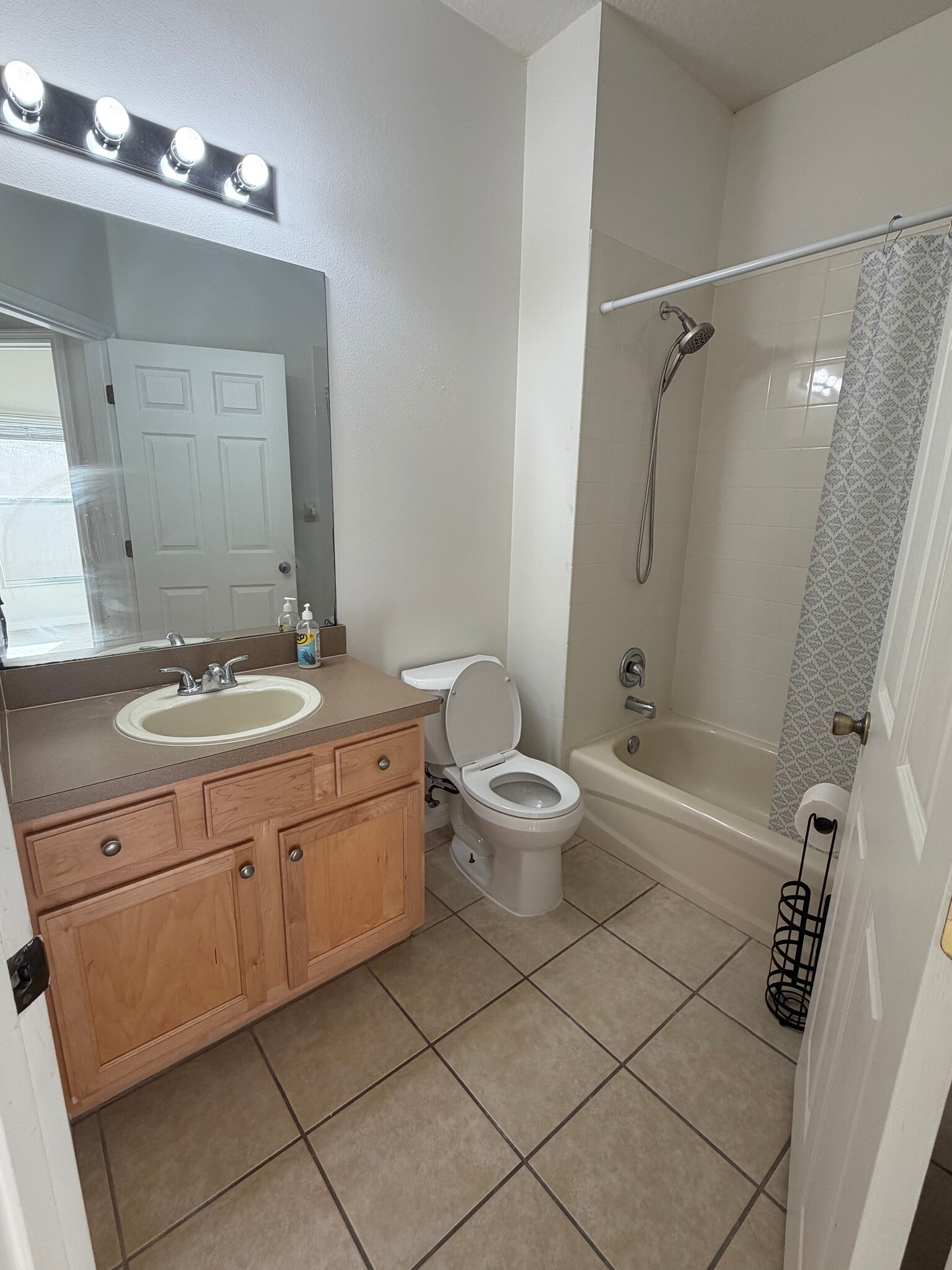 Building Photo - 5559 Pats Pt